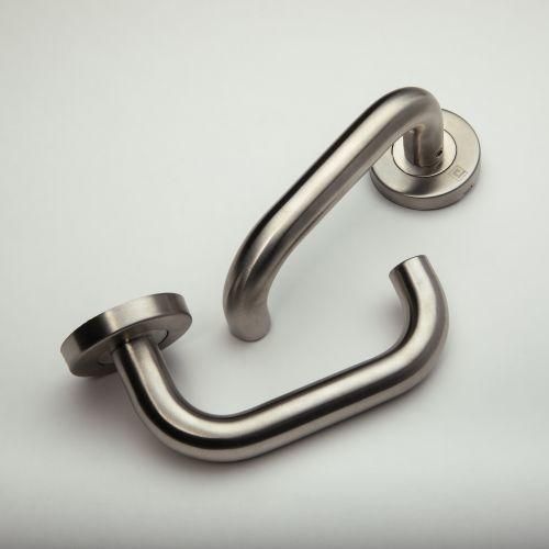 HERACLES B-INOX-02 béquille double sur rosace bec de cane inox 1294 JADE