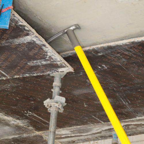 LEBORGNE 55309 Décoffreur longue portée Nanovib manche aluminium 185cm