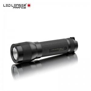 LAMPE TORCHE L7 3 PILES AAA