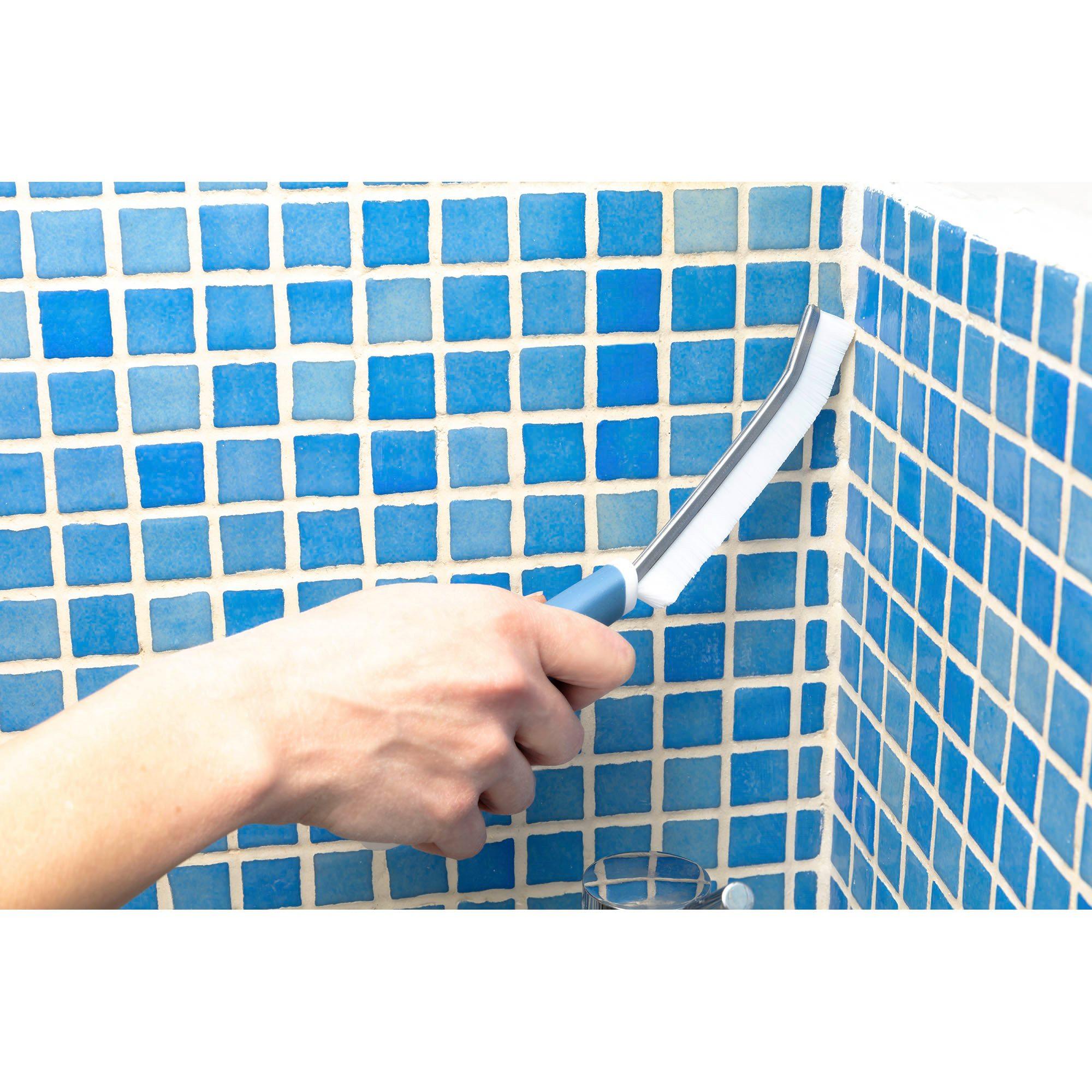 Brosse joints et recoins